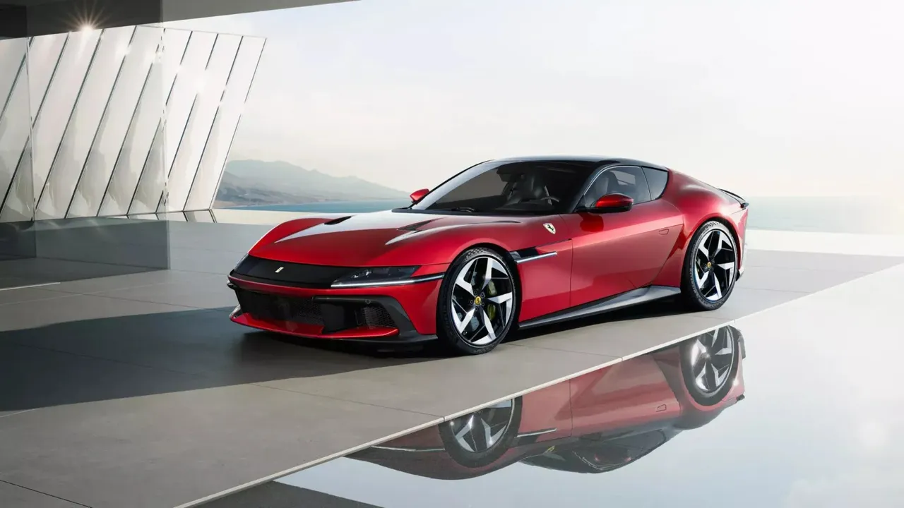 Ferrari’den sürpriz hazırlığı: Manuel ve otomatik vites bir arada olabilir