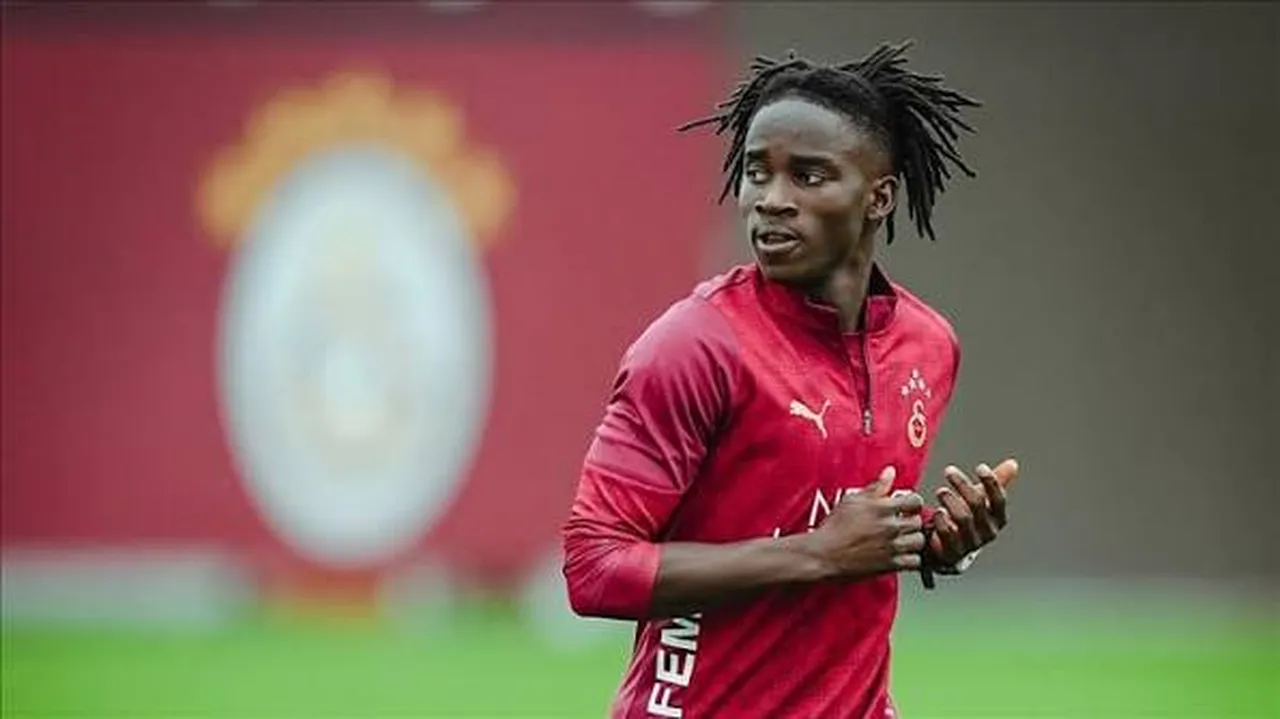 Trabzonspor Başkanı Ertuğrul Doğan, Renato Nhaga'nın Galatasaray'a transferiyle ilgili, "İzleme ekibimizin anlaşmasına rağmen ve Galatasaray'ı uyarmamıza rağmen oyuncuya ve takımına daha fazla para vererek anlaşmayı bozdular" demişti.