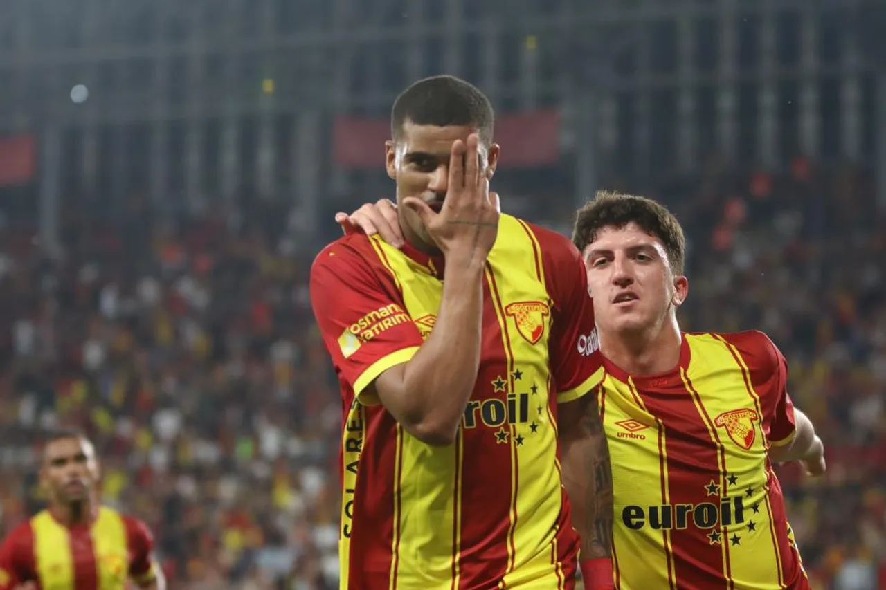 Göztepe formasıyla 16 maça çıkan Jeferson Santos, Süper Lig'de 2 gol kaydetti.