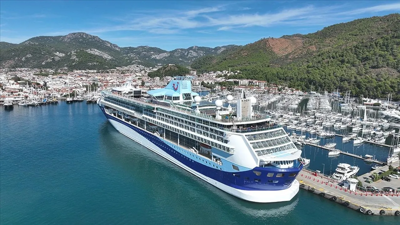 Mayısta 258 bin turist geldi! Kruvaziyer gemi ve yolcu sayısı 14 yılın zirvesinde