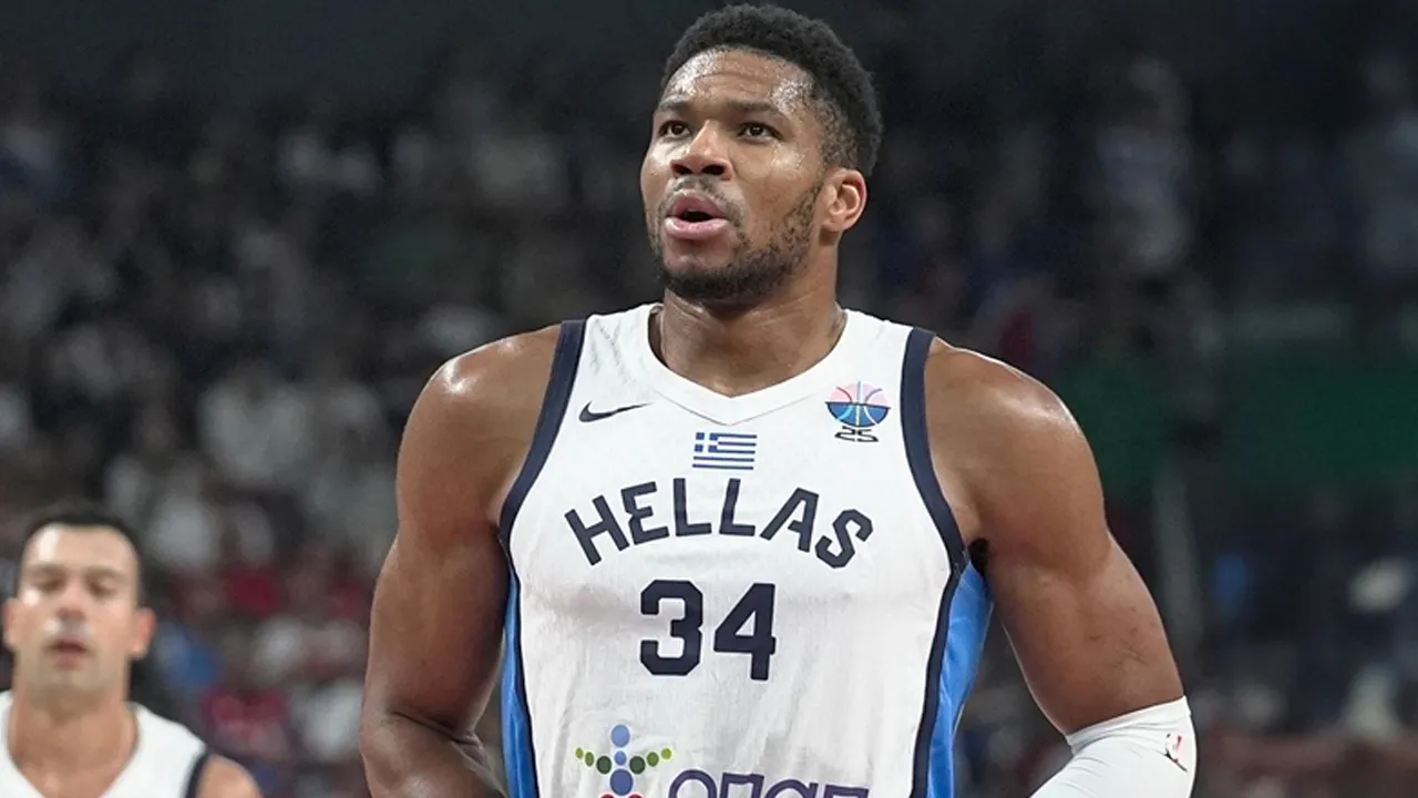 NBA'de tarihi takasın detayları: Yunan yıldızın yeni takımı belli oldu