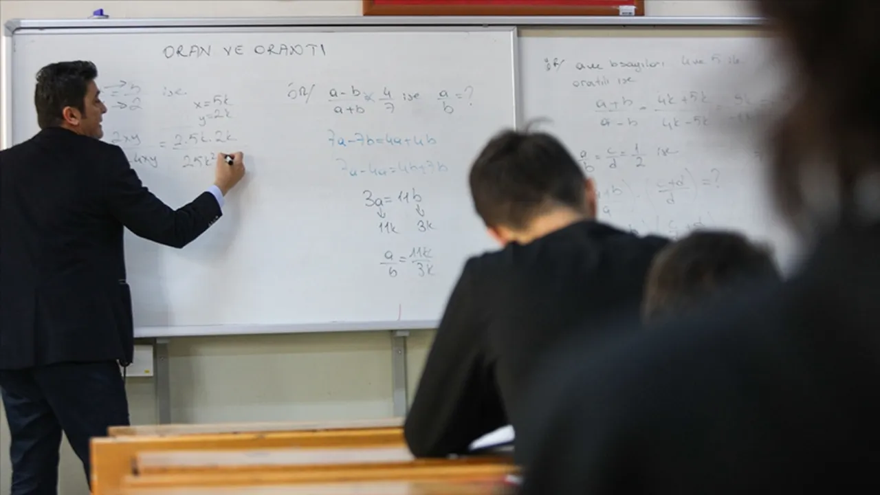 Öğretmen seminerleri online mı, yüz yüze mi? 29-30 Haziran öğretmenlerin seminer programı