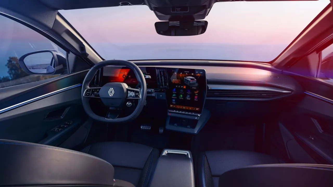 Renault Megane E-Tech yenilendi: Türkiye’ye ne zaman gelecek?