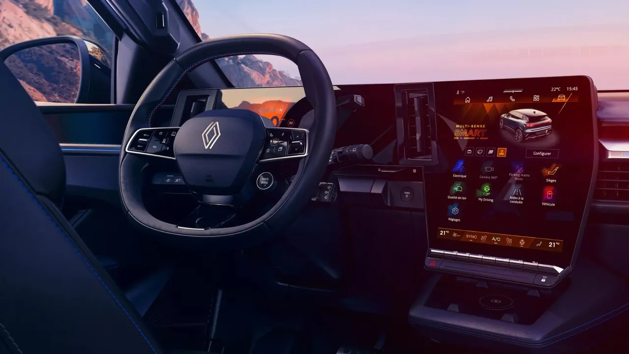 Renault Megane E-Tech yenilendi: Türkiye’ye ne zaman gelecek?