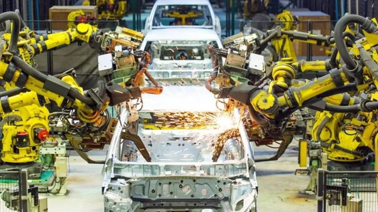 50 robot aldı, 1.000 kişiyi işten çıkardı! Otomotiv devinde işçi kıyımı