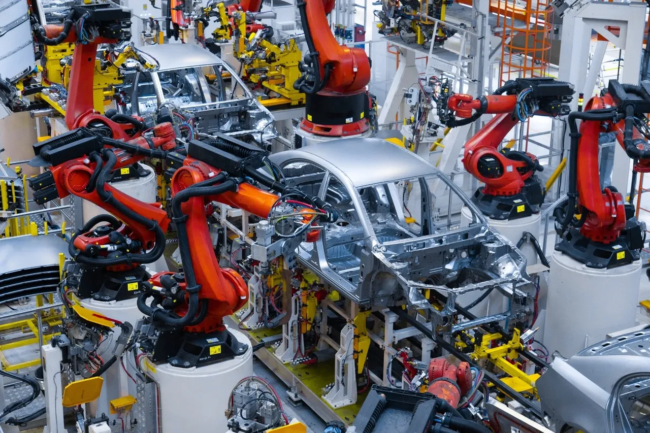 50 robot aldı, 1.000 kişiyi işten çıkardı! Otomotiv devinde işçi kıyımı