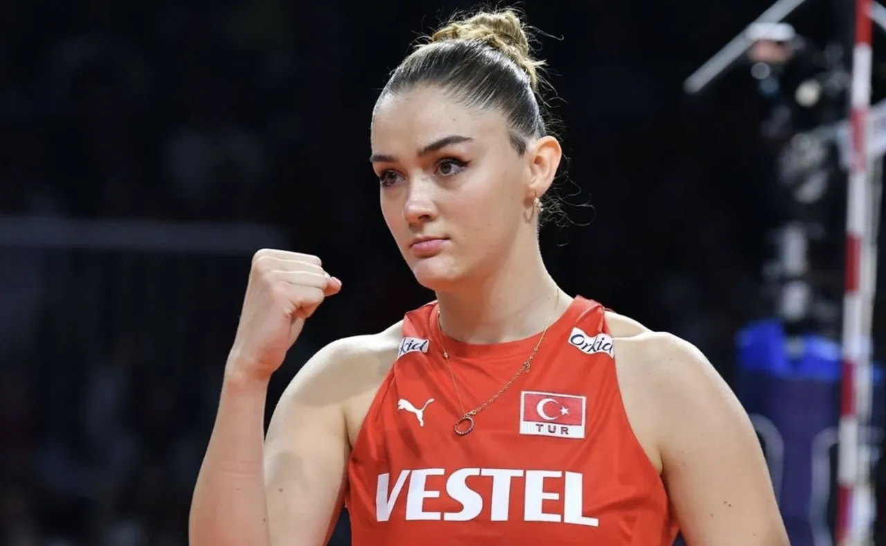 Filenin Sultanları VNL maç programı (3. Hafta): Ebrar Karakurt, Zehra Güneş ve Karmen Aksoyun sakatlıklarına ilişkin açıklama yapıldı