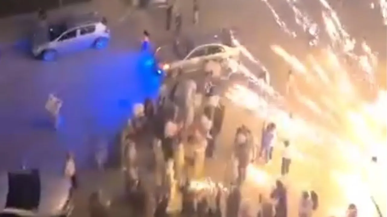 İzmir'de nişan kutlamasında havai fişek kalabalığın üzerine patladı