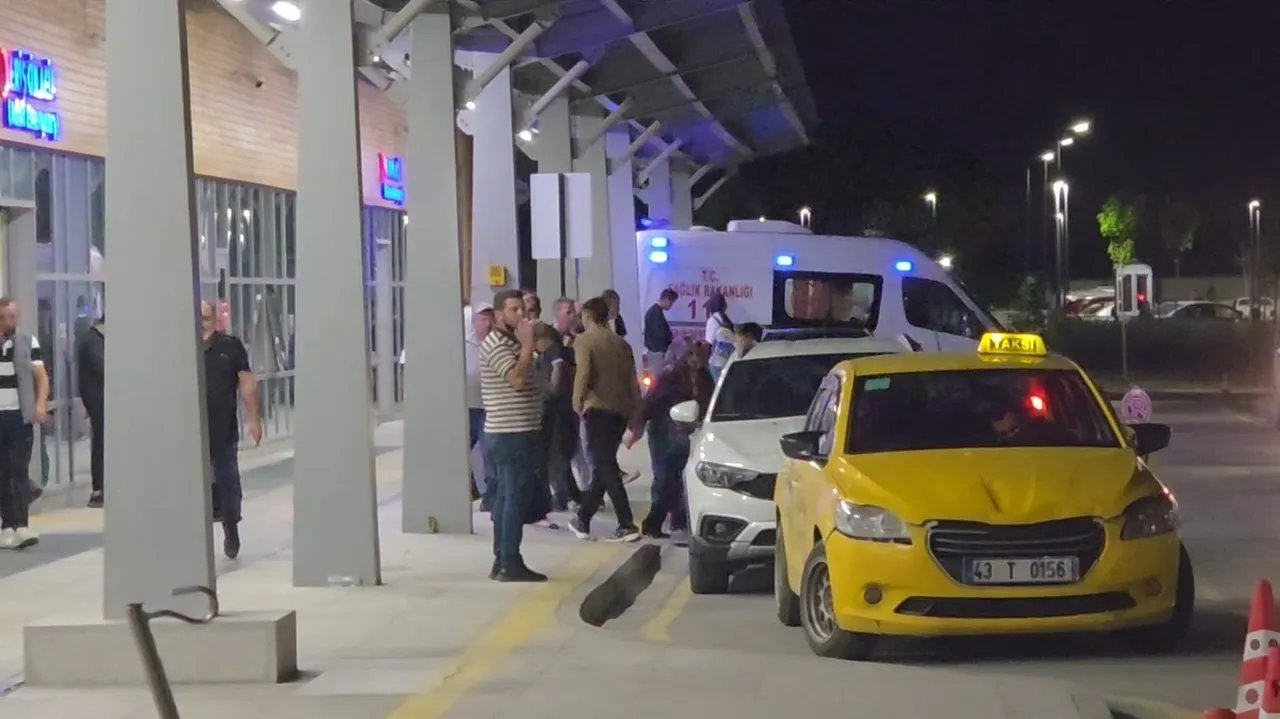 Kütahyada okul etkinliği kabusa döndü! Ambulanslar peş peşe gitti, 71 kişi hastanelik oldu