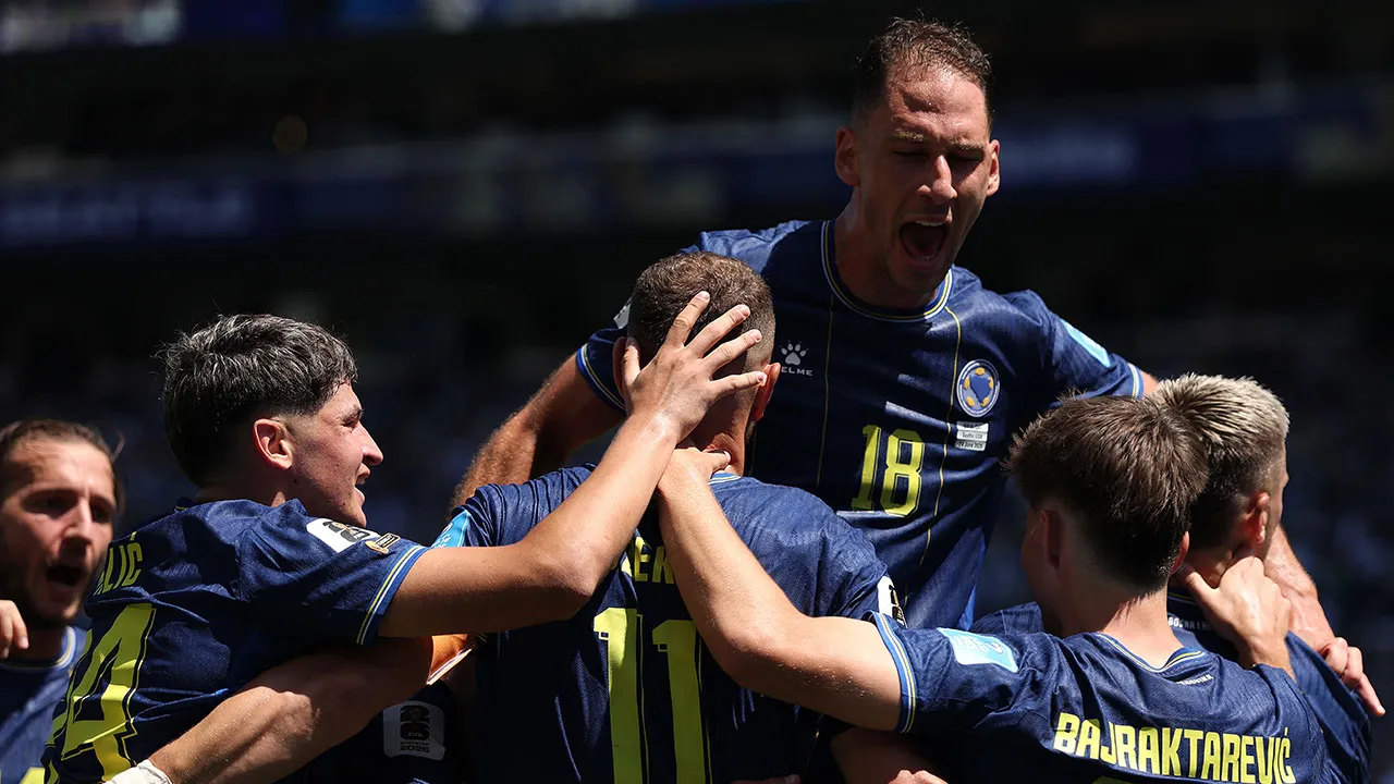 Bosna Hersek, Katar'ı evine yolladı! Edin Dzeko...