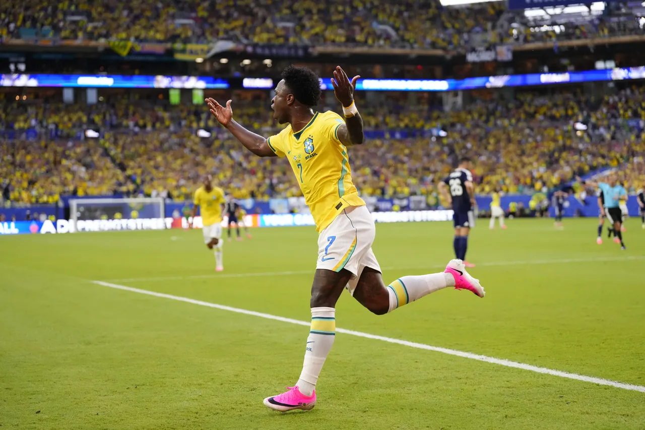 Vinicius Junior, 2 gole imza attı.
