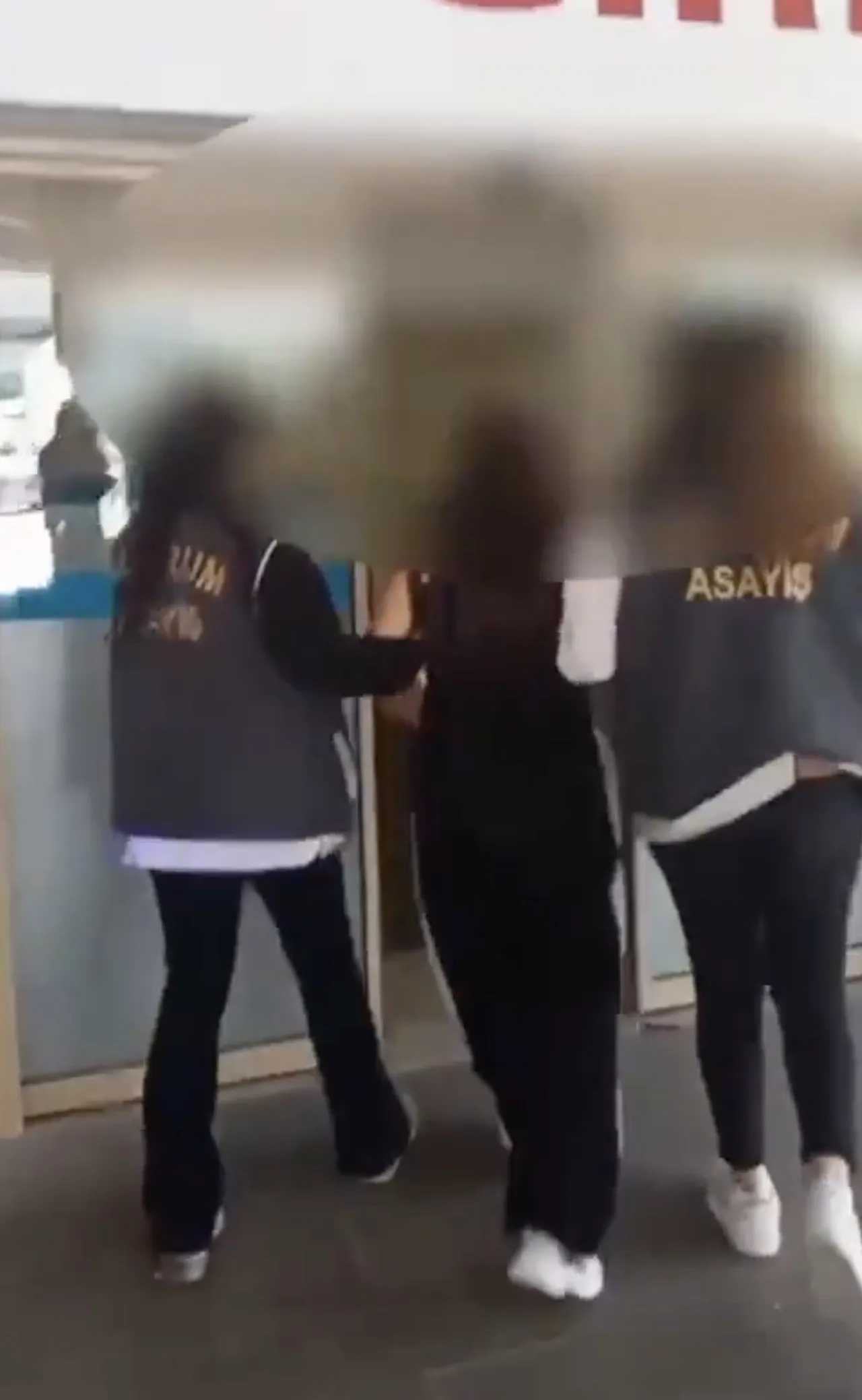 Engelli adama evlilik vaadiyle şok! 800 bin TL’lik altınla kaçan kadın tutuklandı