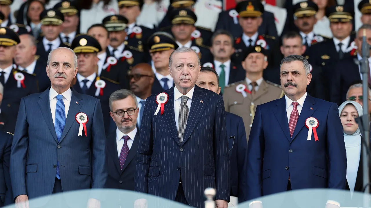 Erdoğan'dan yeni polislere mesaj!