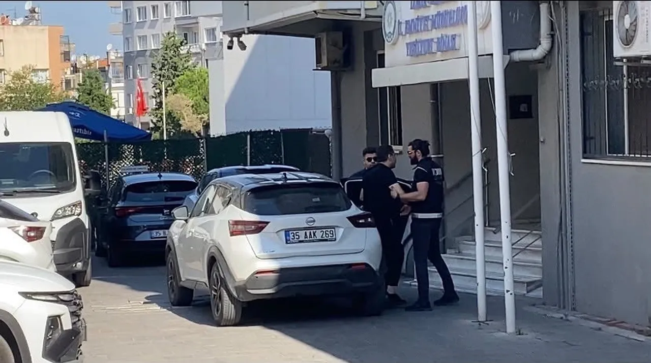 MASAK raporu ve gözaltıların ardından... Cemil Tugay, Veli Ağbaba'nın yeğenini görevden aldı!