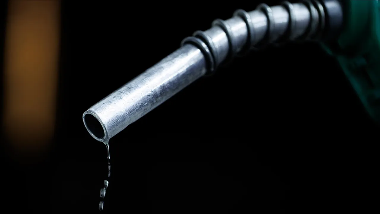Petrolde 'savaş primi' silindi! Pompa fiyatı yukarıda kaldı