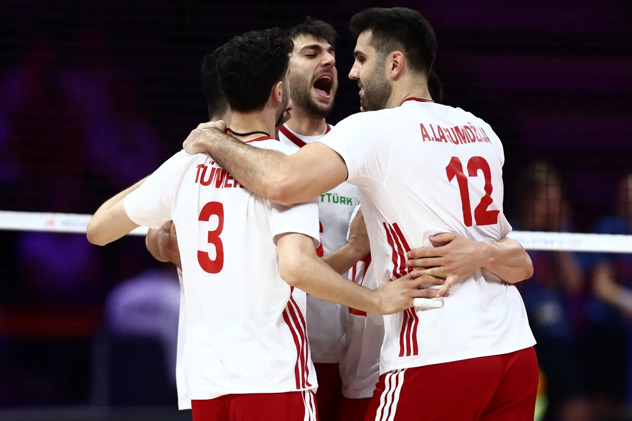 Polonya-Türkiye voleybol maçı hangi kanalda, saat kaçta? Filenin Efeleri Milletler Ligi (VNL) 2. hafta