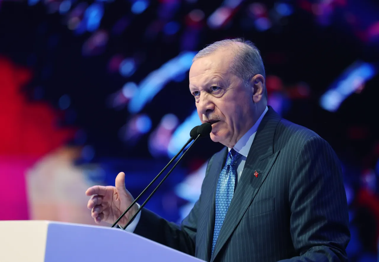 Cumhurbaşkanı Erdoğan ihracatçılara müjde! 5 milyar liraya yükseltildi