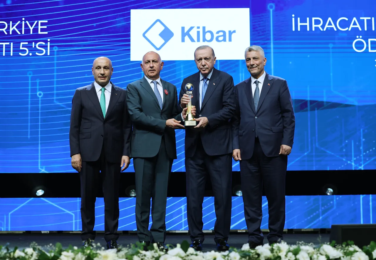Cumhurbaşkanı Erdoğan ihracatçılara müjde! 5 milyar liraya yükseltildi