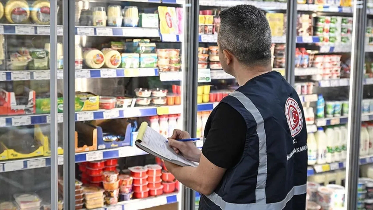 Dilden sucuk, sakatattan kıyma yapıp vatandaşa yedirdiler! Bakanlık marka marka ifşa etti