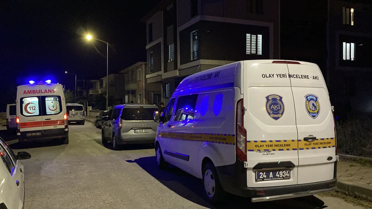 Erzincan’da dehşet! Eski eşiyle birlikte 1 kişiyi daha öldürüp teslim oldu