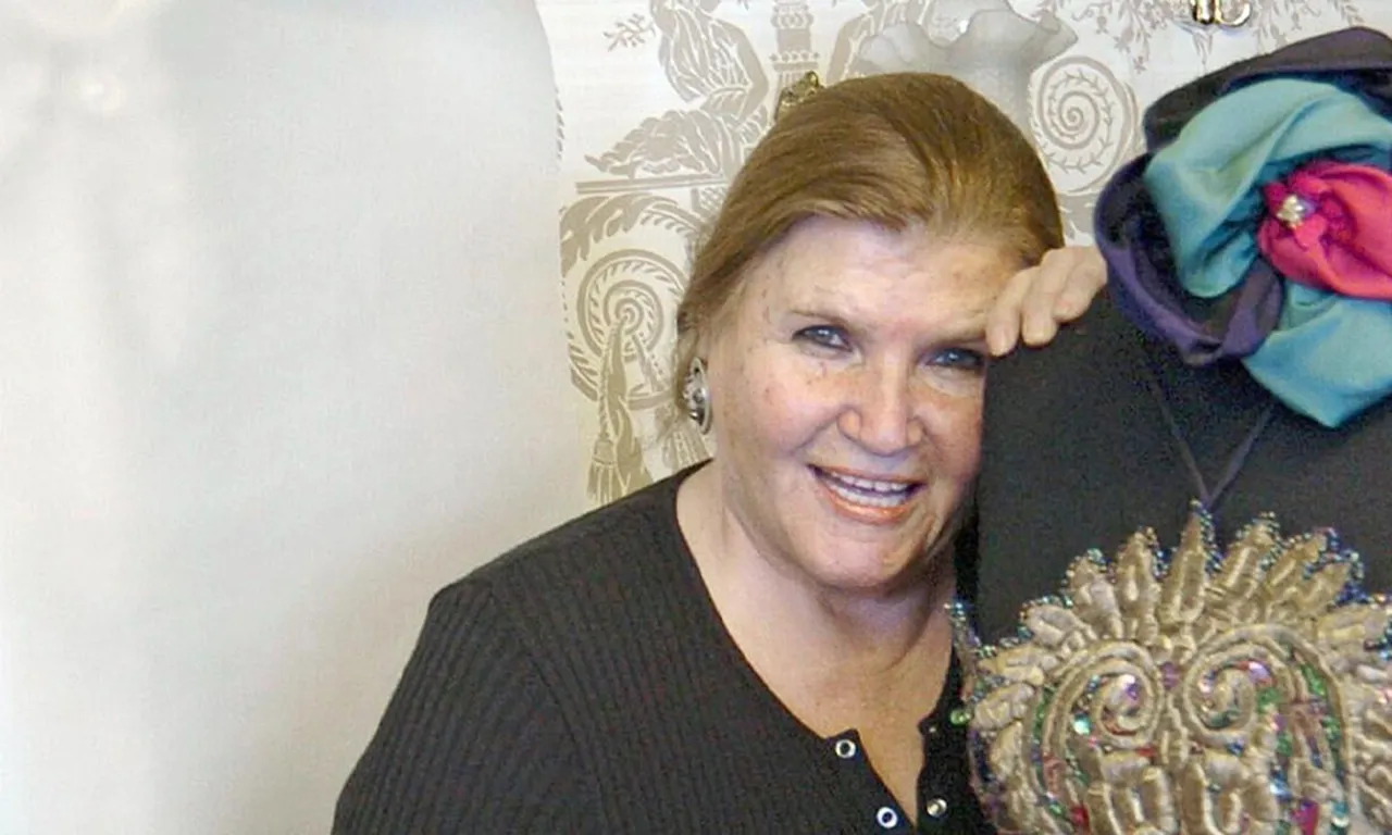 Ünlü ismin cenazesinde ‘saf’ tartışması! Oğlu imama karşı çıktı