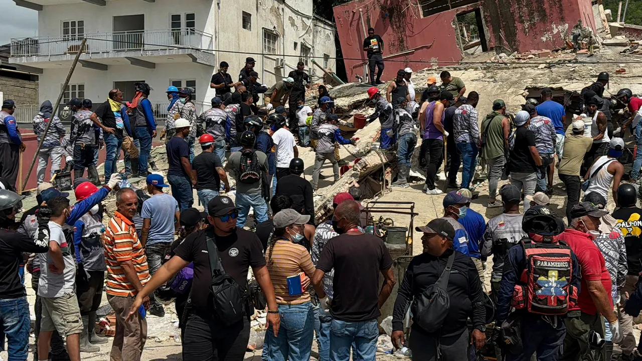 39 saniyede değişen hayatlar... Venezuela'da bilanço ağırlaşıyor! Can kaybı 1430'a yükseldi
