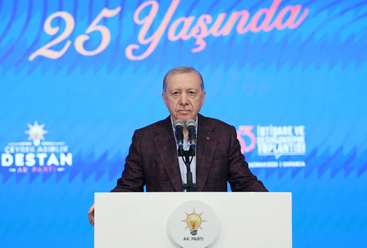 AK Parti'nin yeni şarkısı gündem oldu: Efsane Büyük Başkan