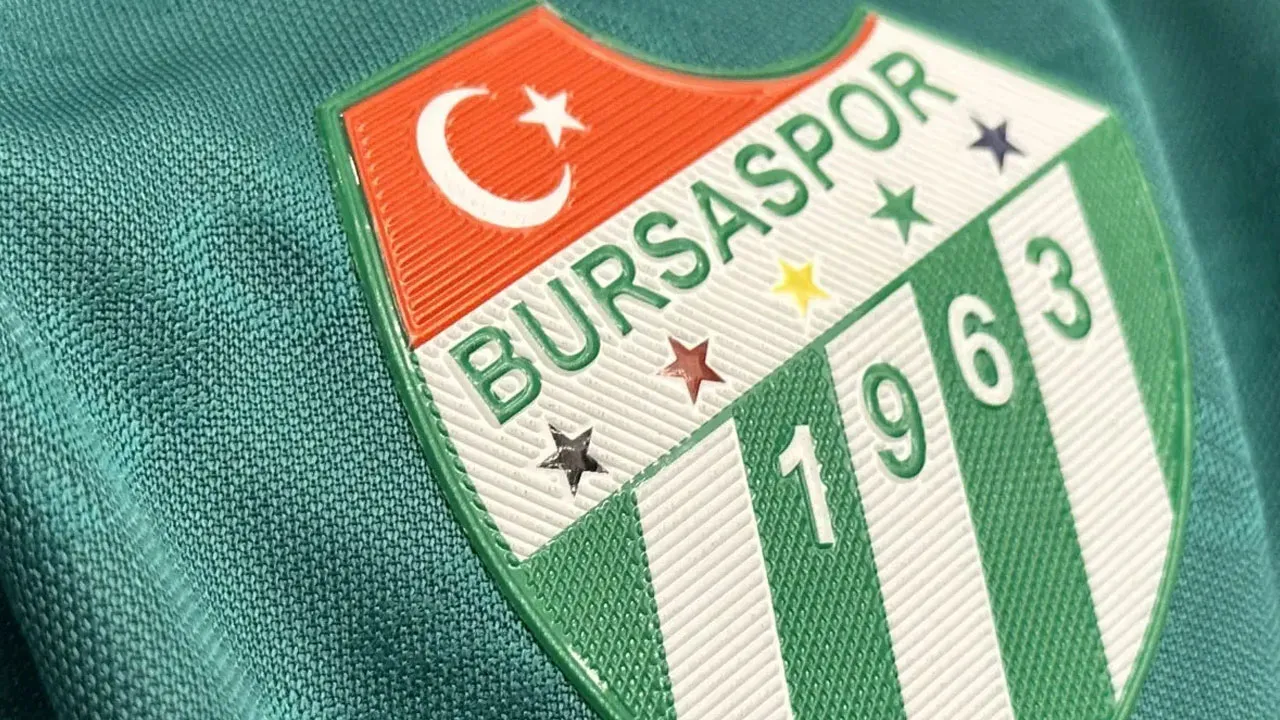 Bursaspor, Fenerbahçe'nin eski yıldızını kadrosuna kattığını açıkladı