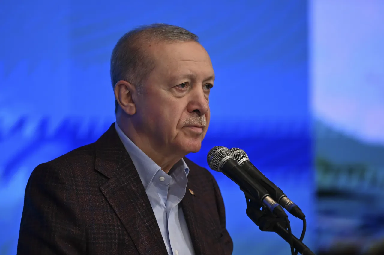 Cumhurbaşkanı Erdoğan'dan birlik vurgusu: "AK Parti Türkiye kitabıdır, herkese bir sayfa var"