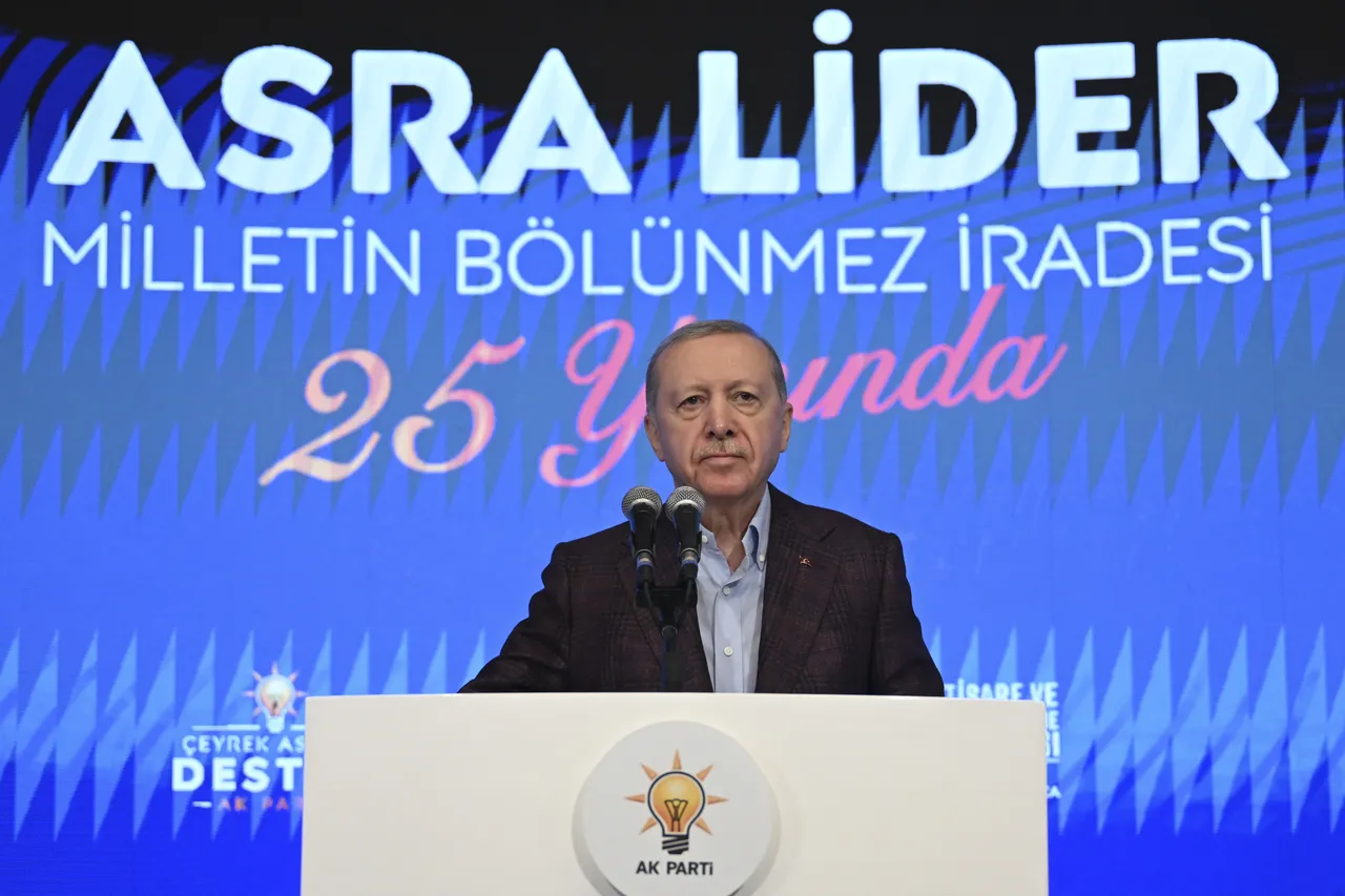 Cumhurbaşkanı Erdoğan'dan birlik vurgusu: "AK Parti Türkiye kitabıdır, herkese bir sayfa var"