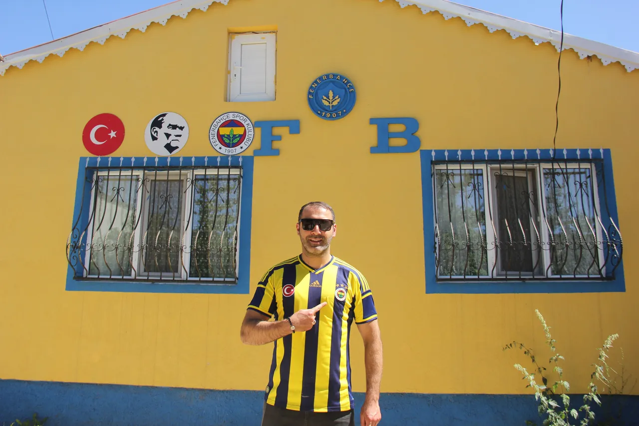 Eşinin itirazına kulak asmadı! Fenerbahçe sevgisi az kalsın yuva yıkıyordu