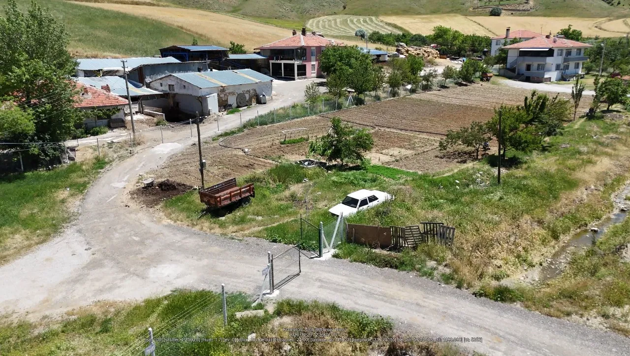 Evinde yangın çıksa itfaiye gidemeyecek! Komşuların yol kavgası krize döndü