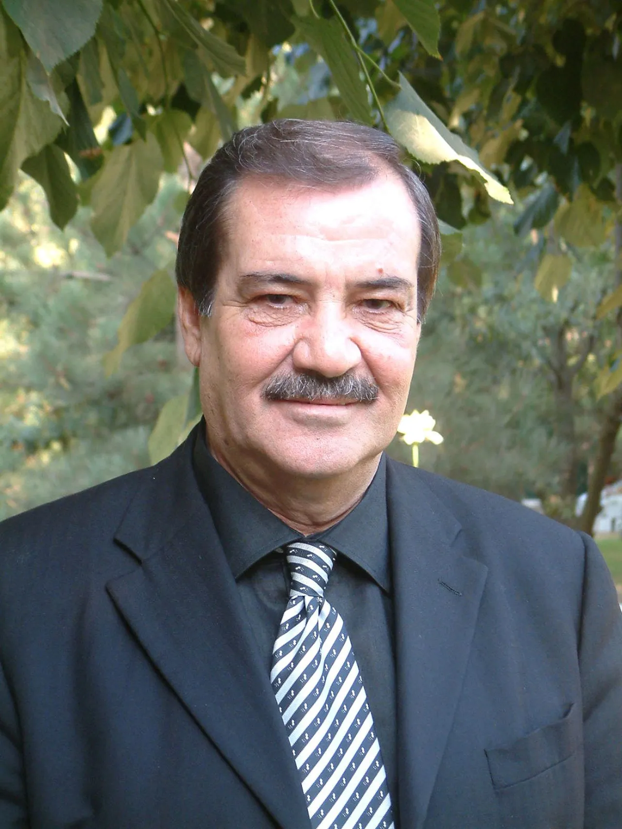 Kuşadasını 10 yıl yönetmişti... Eski Başkan Engin Berberoğlu hayatını kaybetti