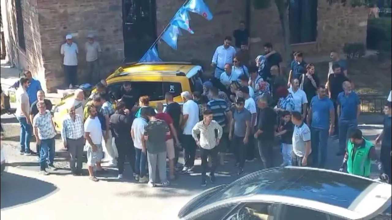 Bursa'da korku dolu anlar! Genç avukat taksinin altında kaldı