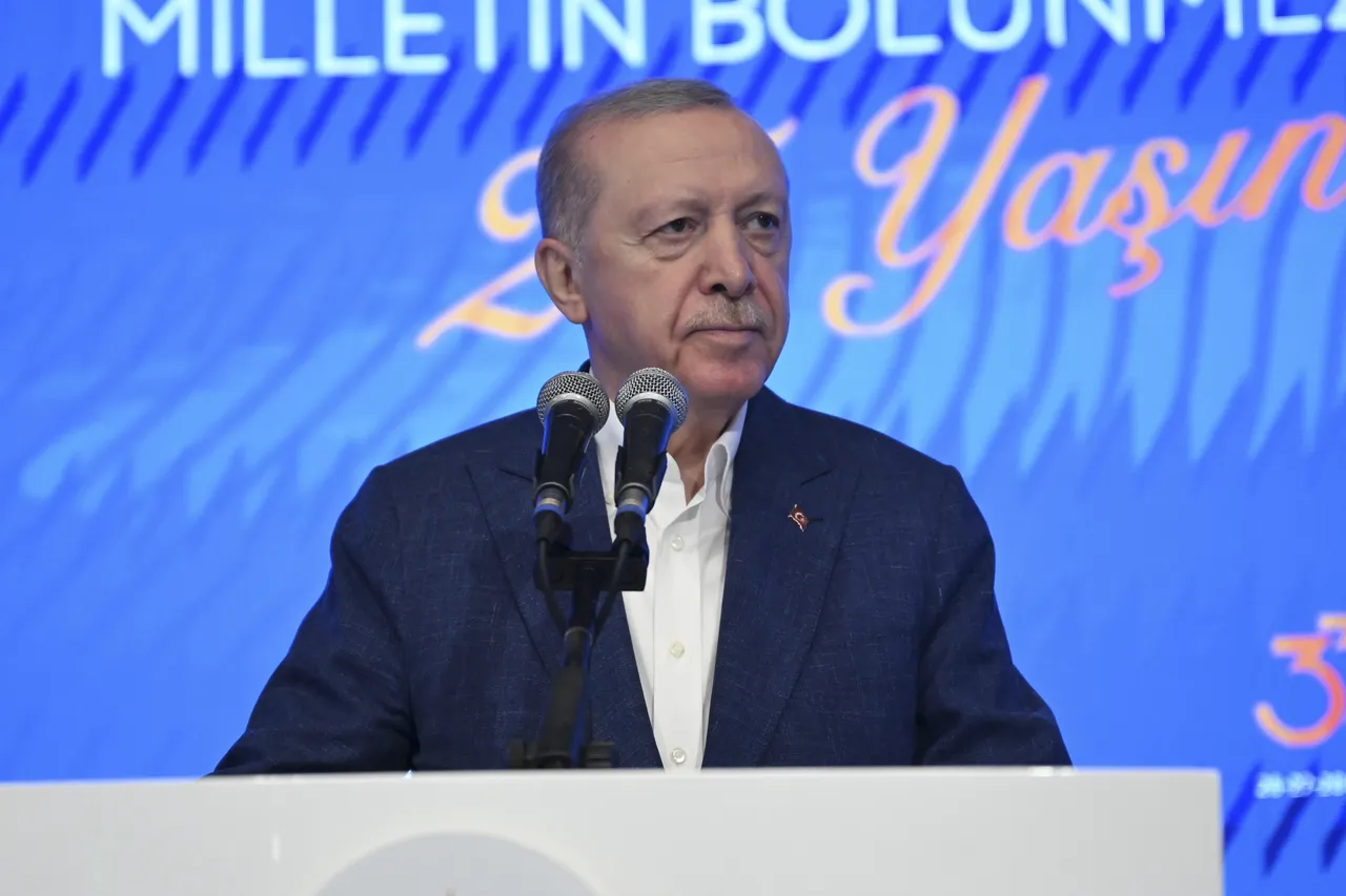 Cumhurbaşkanı'ndan dikkat çeken açıklama: Yorulan varsa kenara gelsin, gelmeyen de meydanın hakkını versin