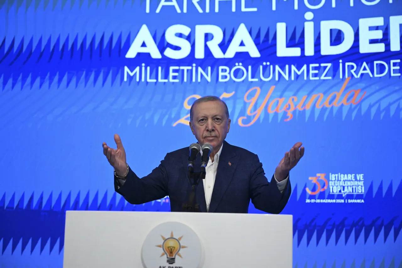 Cumhurbaşkanı'ndan dikkat çeken açıklama: Yorulan varsa kenara gelsin, gelmeyen de meydanın hakkını versin
