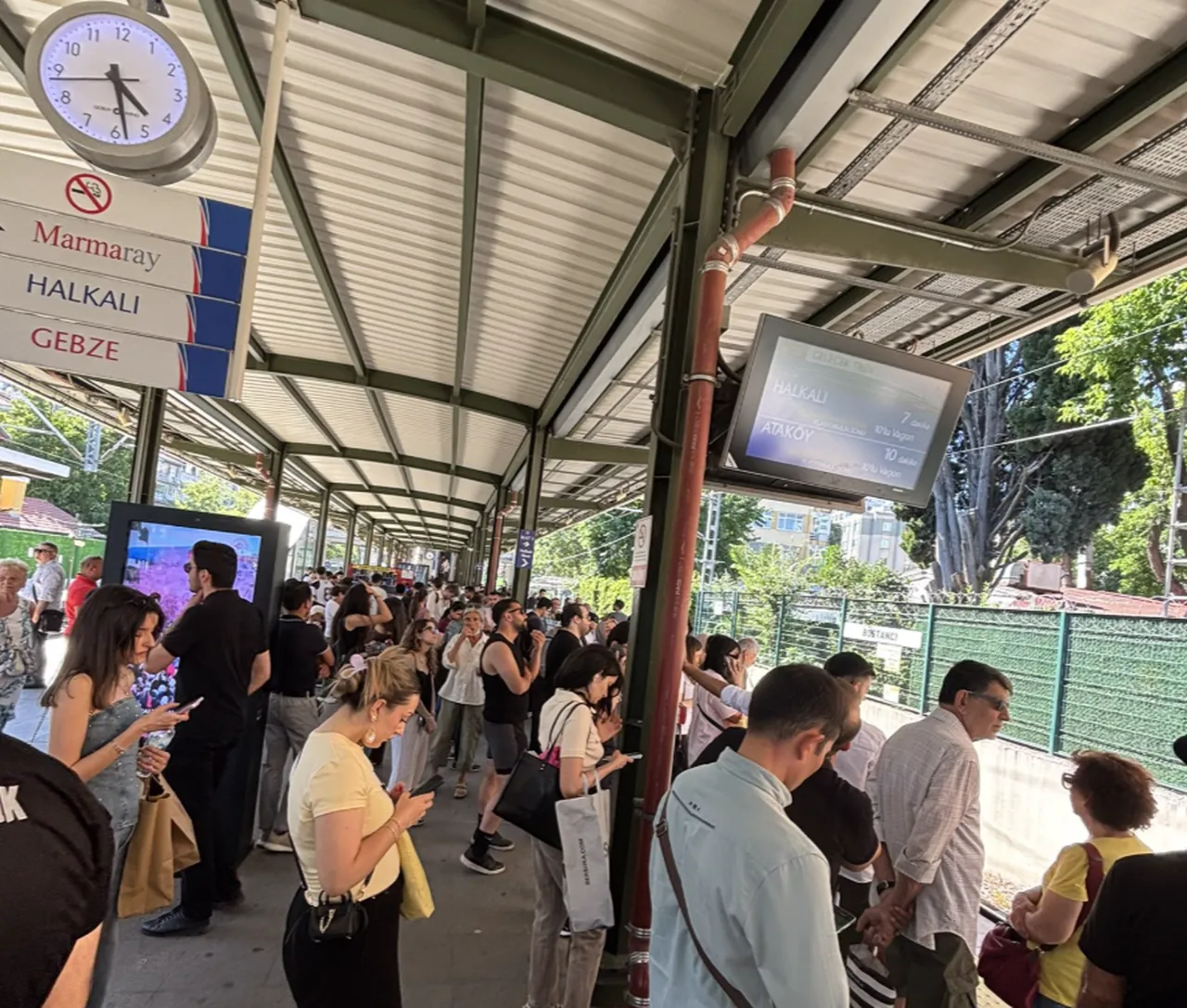 Marmaray Erenköy kapalı mı, ne oldu, seferler durdu mu? Olaya ilişkin açıklama yapıldı