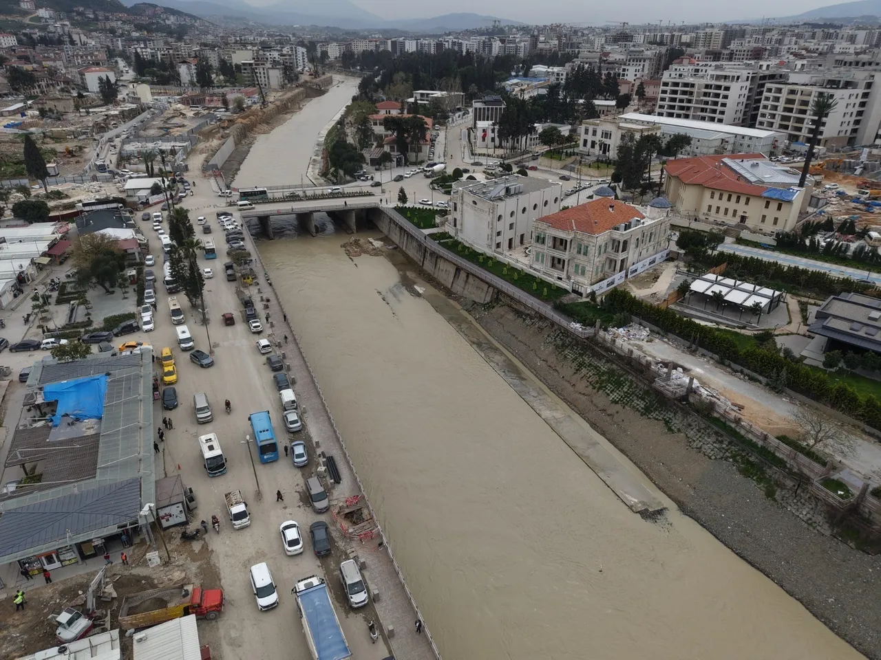 1972 yılından beri semtin simgesiydi! Ünlü köprü 1 Temmuz'da yıkılıyor