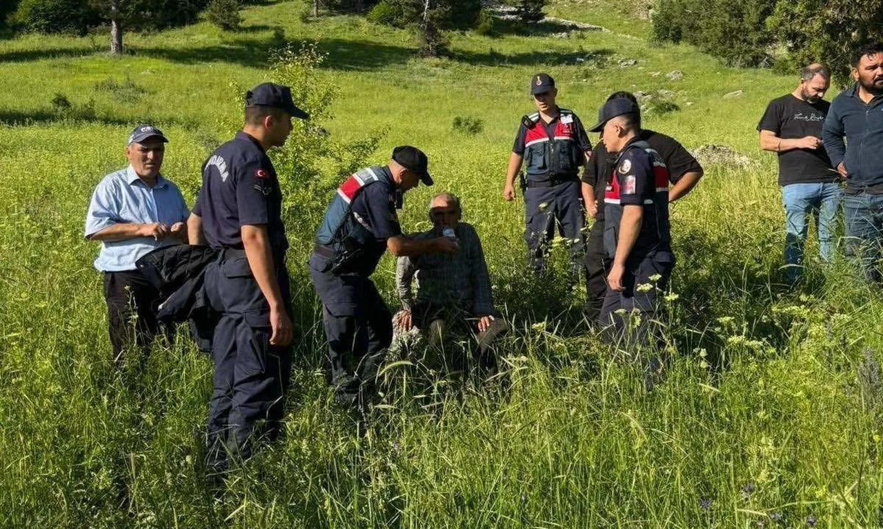 73 yaşındaki adamdan sevindiren haber! Gece boyu arandı, sağ bulundu
