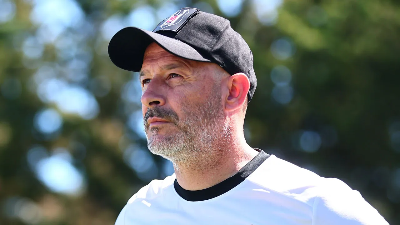 Beşiktaş'ta 7 isimle yollar ayrılıyor: Italiano idmana almadı