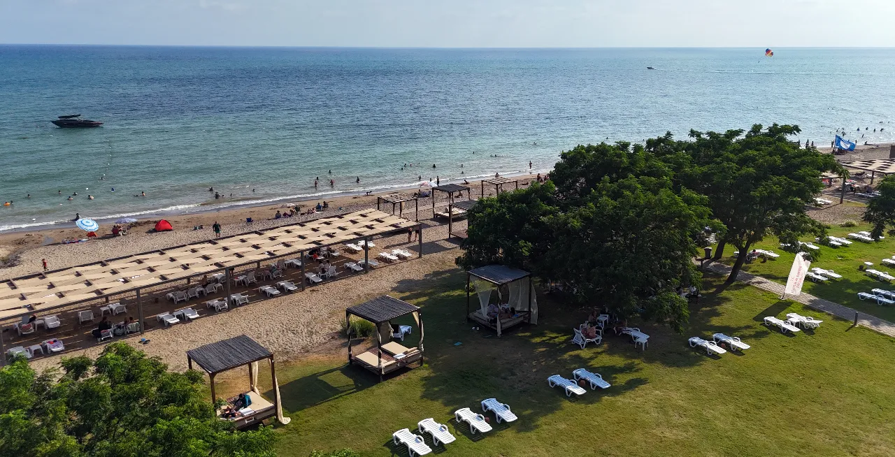 Çeşme'den Bodrum'a, Marmaris'ten Belek'e... Ücretsiz halk plajı sayısı 23'e yükseliyor