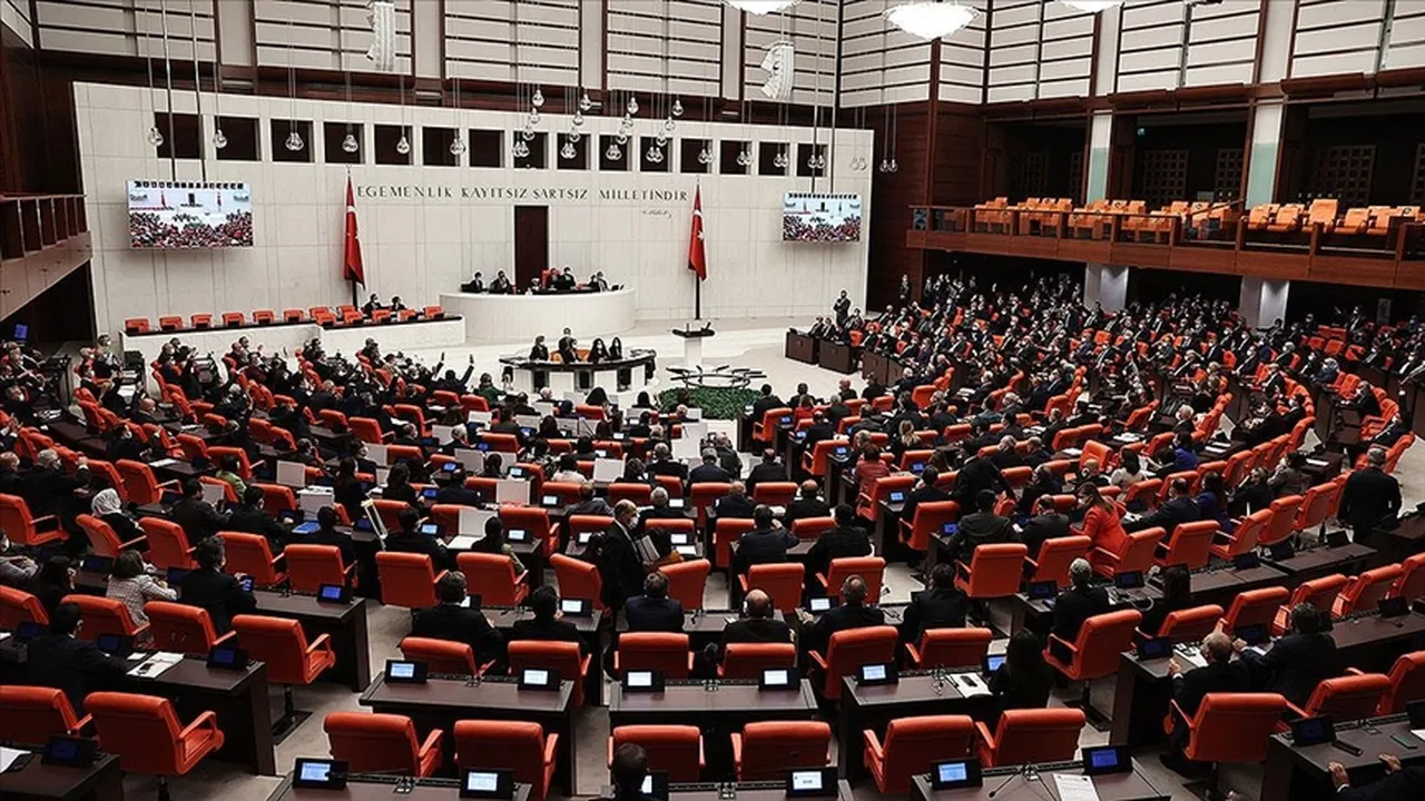 Emekliler ve dar gelirli zam istiyor! AK Parti sokağın sesine kulak verdi