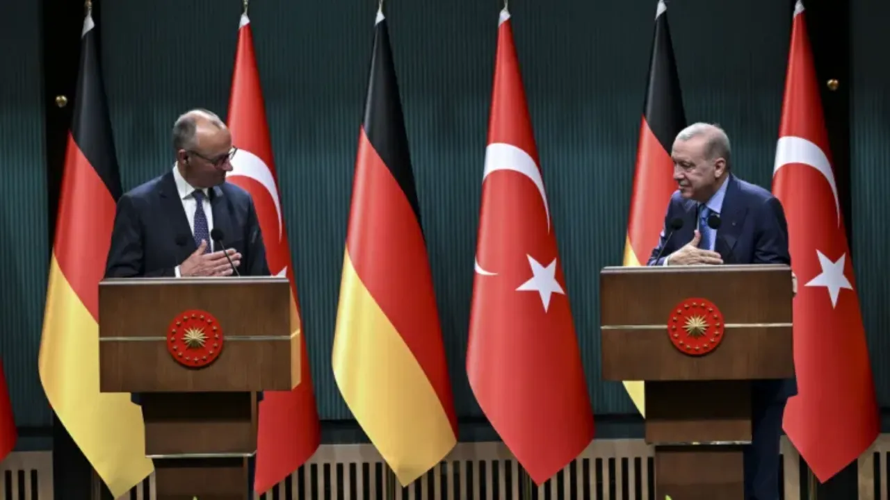 NATO Zirvesi'ne sayılı günler kala Cumhurbaşkanı Erdoğan, Almanya Şansöylesi ile görüştü!