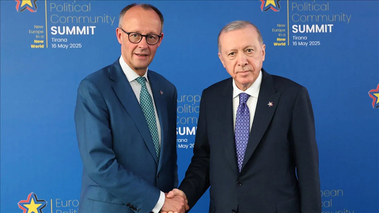 NATO Zirvesi'ne sayılı günler kala Cumhurbaşkanı Erdoğan, Almanya Şansöylesi ile görüştü!