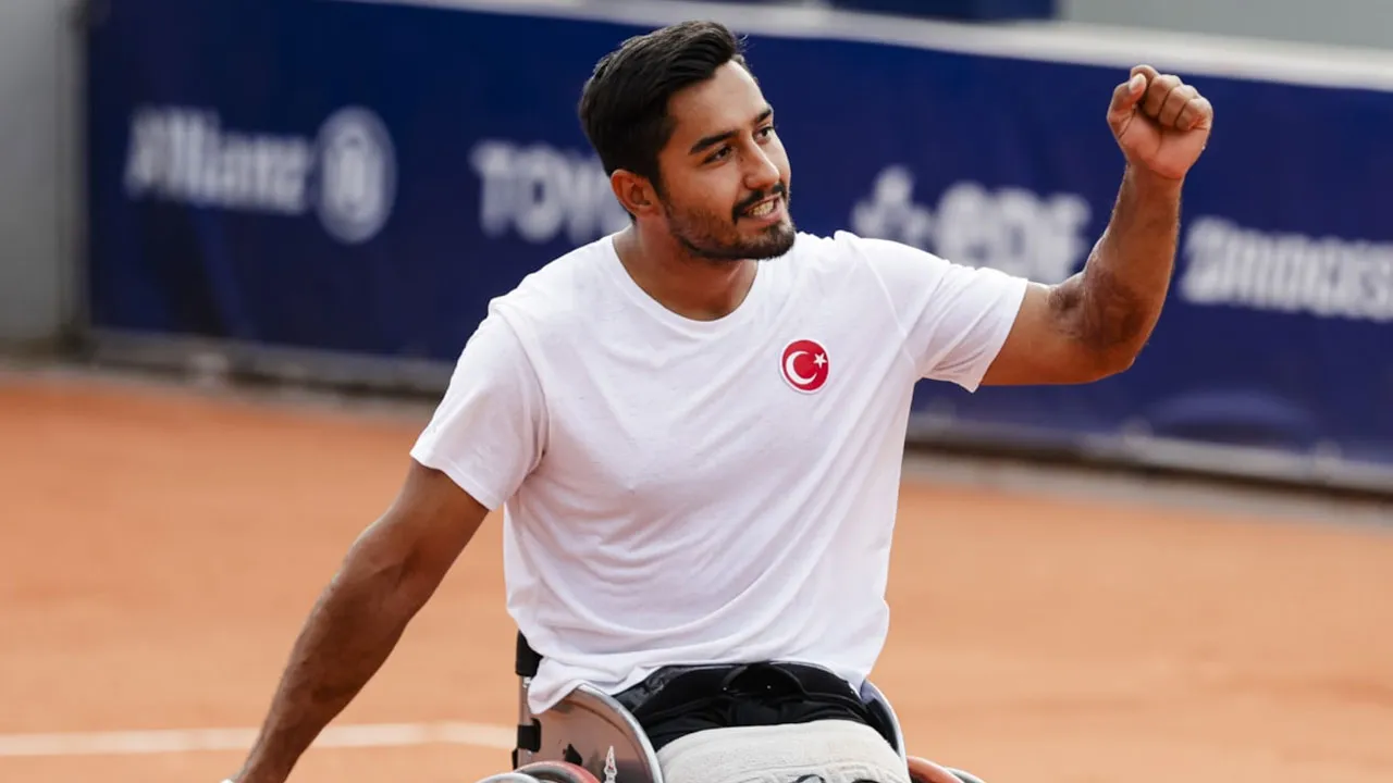 Ahmet Kaplan, Fransa Açık'ta yarı finalde!