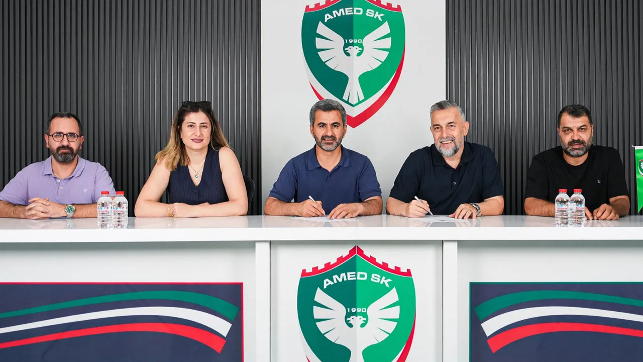 İmza töreninden