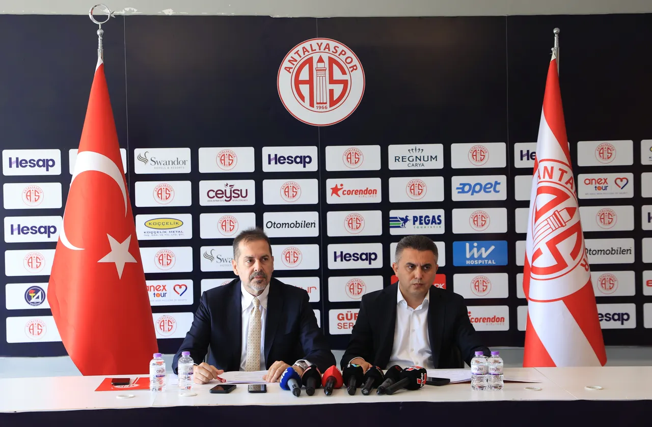 Antalyaspor, Süper Lig'de 32 puanla 16'ncı sırada yer aldı ve küme düştü.