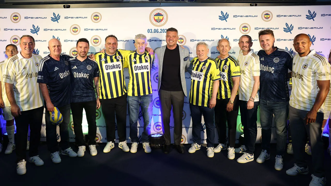 Fenerbahçe'nin yeni sezon formaları tanıtıldı