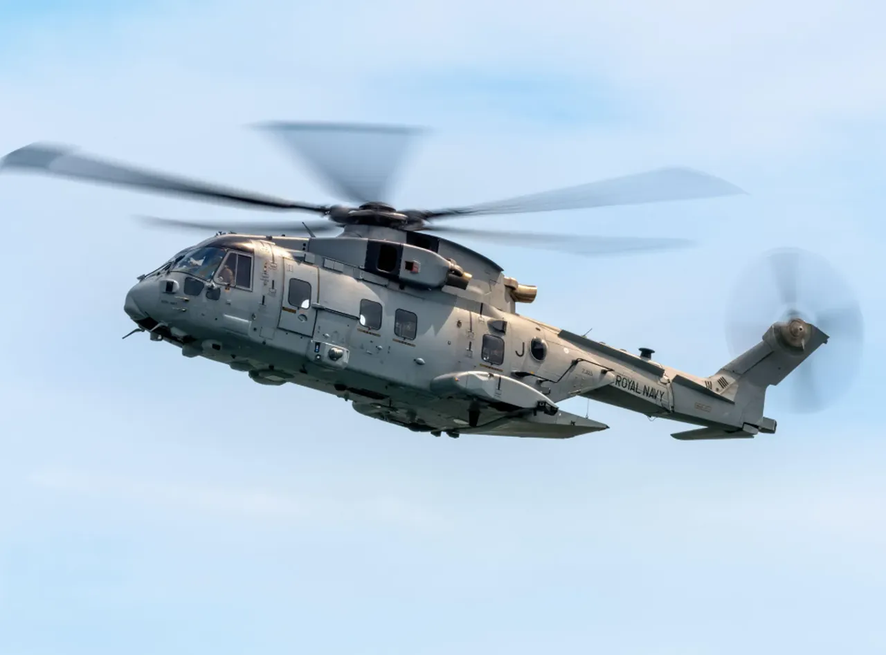 İngiliz Kraliyet Donanmasına ait helikopter düştü 