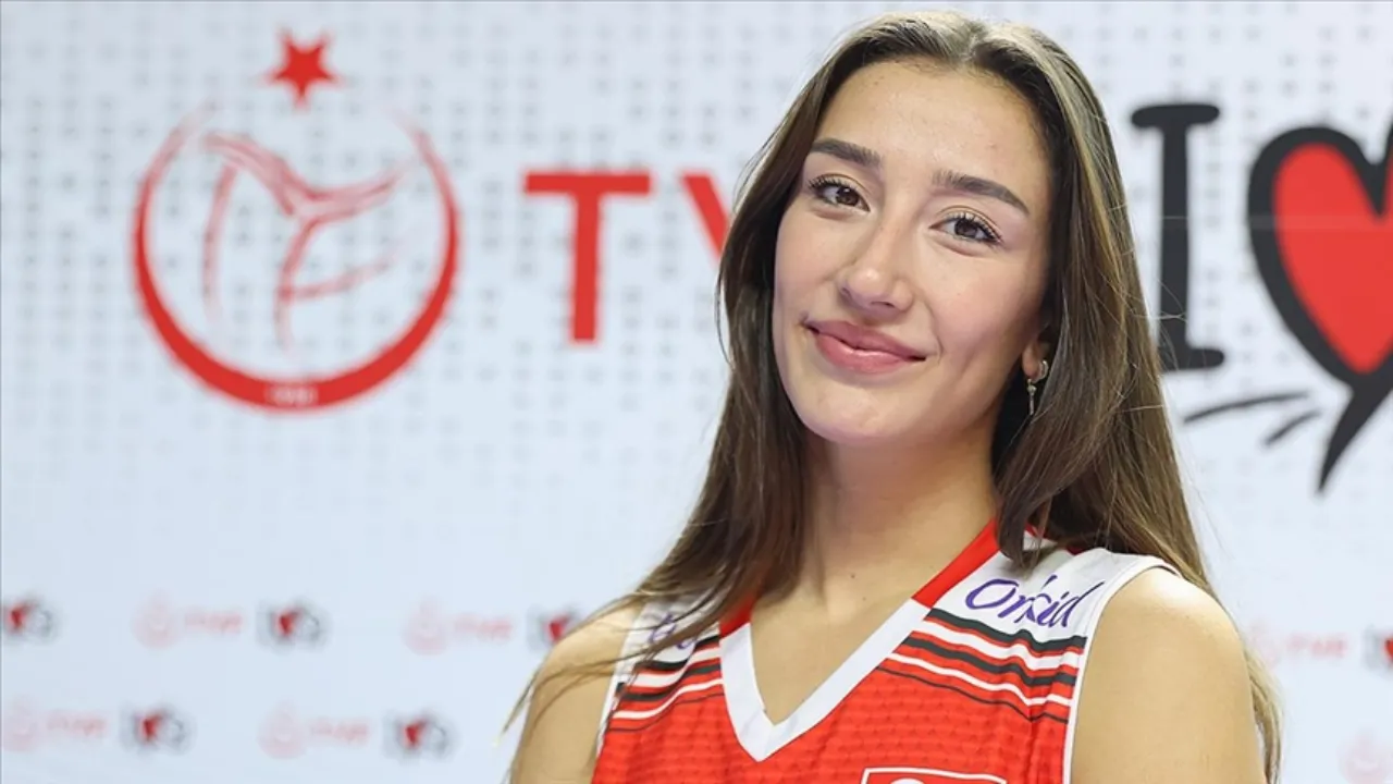  Milli Takım maçında neden yok, Filenin Sultanları kadrosundan ayrıldı mı? Simge Aköz'den Filenin Sultanları açıklaması!